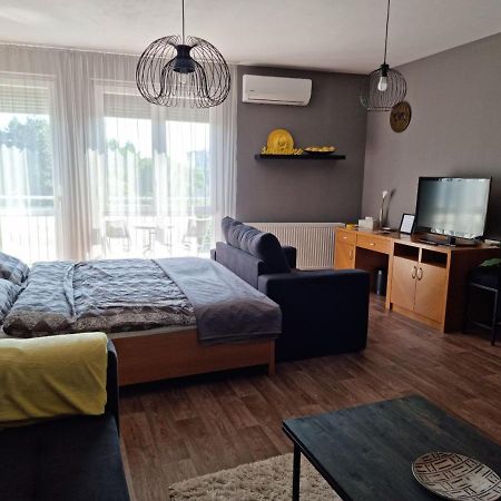 Ferienwohnung Relax Wellness Apartman Hajdúszoboszló Exterior foto